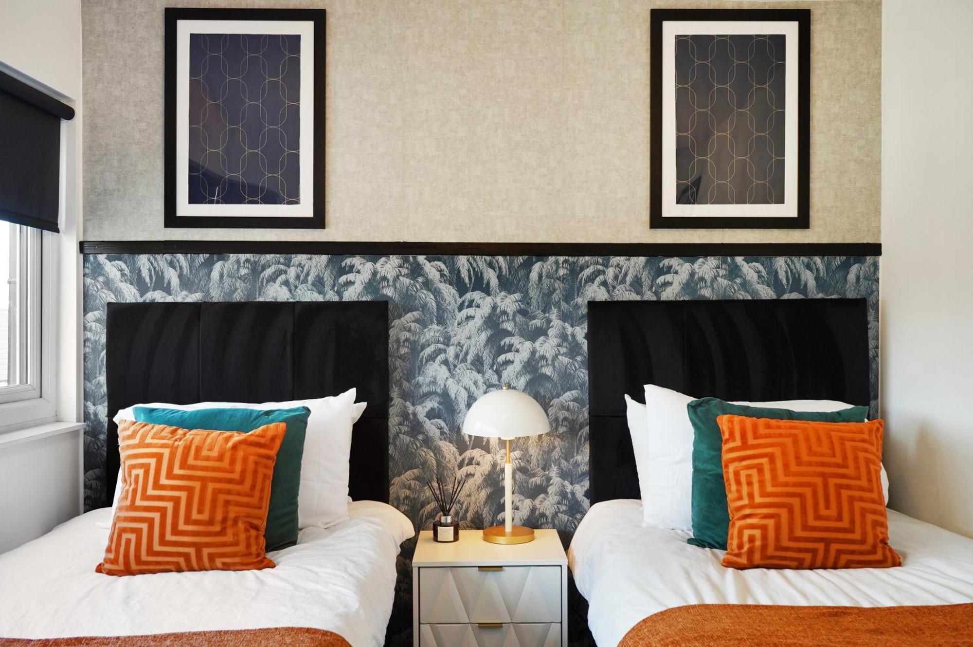 30 Percent Off! Boutique Penthouse In Yorkshire - Floor Castleford